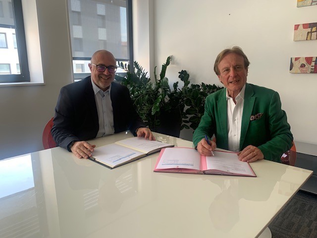 Photo signature conventtion